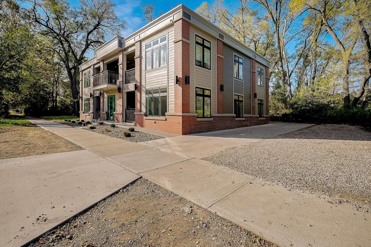 Frontdesk Tremont Oaks Micro Apts Cleveland Apartment Exterior photo